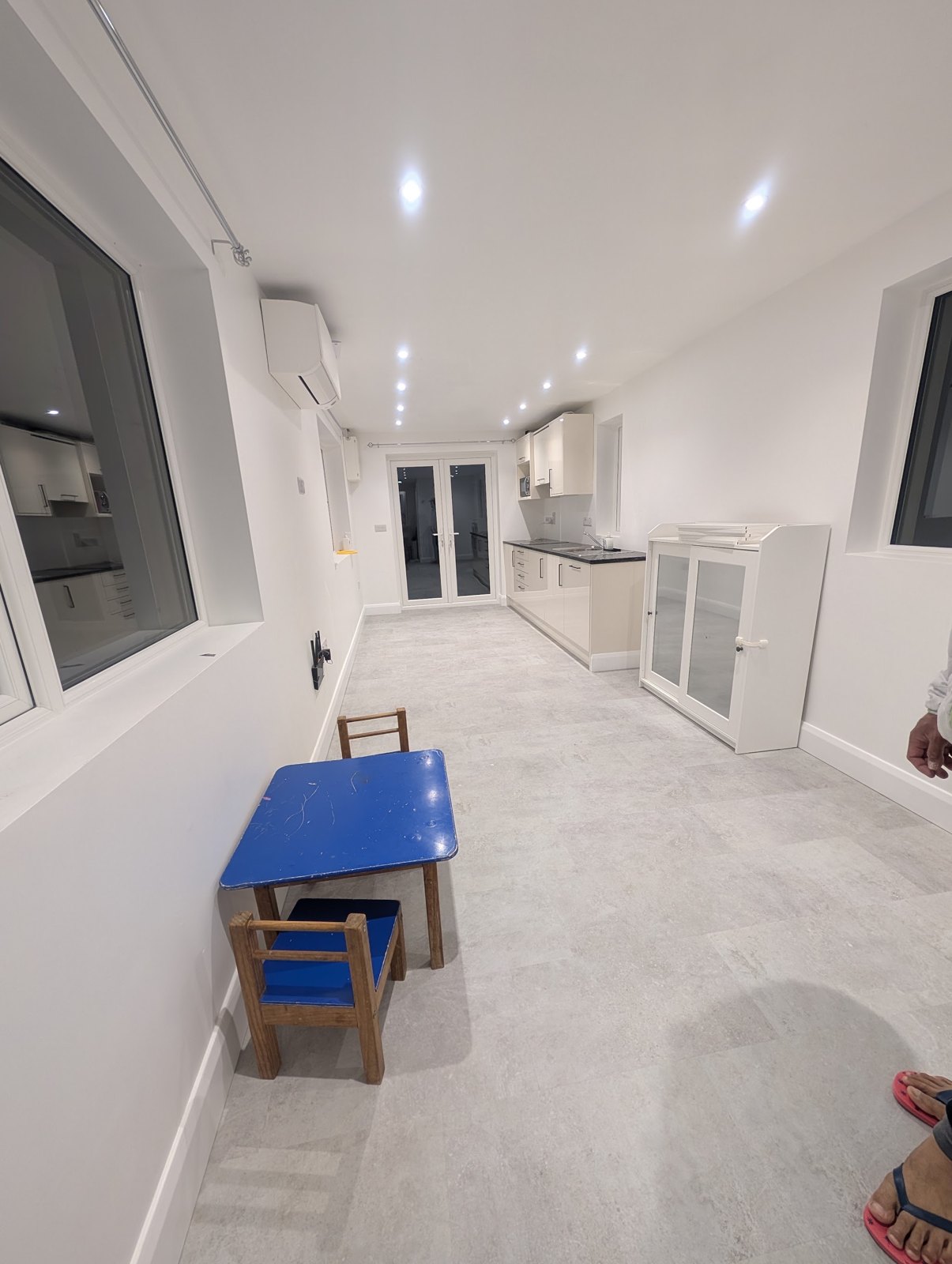 The same room seen from the other end